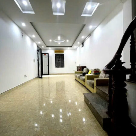 BÁN NHÀ PHỐ NGUYỄN VĂN CỪ- LONG BIÊN 36M2,5 TẦNG, MT 5.1M, 6.8 TỶ.