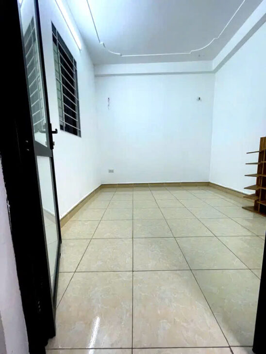 BÁN NHÀ PHỐ NGUYỄN VĂN CỪ- LONG BIÊN 36M2,5 TẦNG, MT 5.1M, 6.8 TỶ.