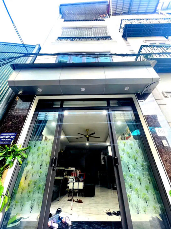 BÁN NHÀ RIÊNG NGÕ THỐNG NHẤT- LONG BIÊN ,42M2,4 TẦNG, MẶT TIỀN 5M,4.5 TỶ.