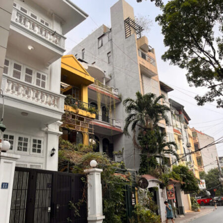 Vĩnh Phúc Ba Đình – ô tô vào nhà – diện tích rộng – KD VP – 2 thoáng – 125m chỉ 23 tỷ Vĩnh Phúc Ba Đình – ô tô vào nhà – diện tích rộng – KD VP – 2 thoáng – 125m chỉ 23 tỷ