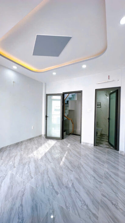 NGAY SÁT MẶT TIỀN Q4 NHÀ ĐÔI NGANG 7.7 DÀI 7.8 XÂY MỚI 4 TẤM CHỈ 89 TRIỆU M