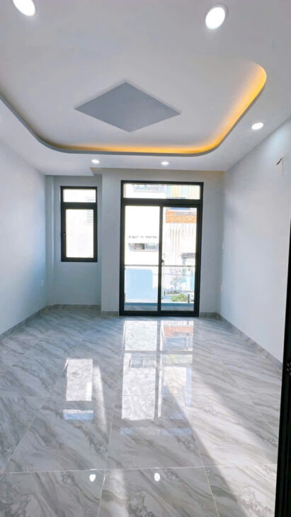 NGAY SÁT MẶT TIỀN Q4 NHÀ ĐÔI NGANG 7.7 DÀI 7.8 XÂY MỚI 4 TẤM CHỈ 89 TRIỆU M