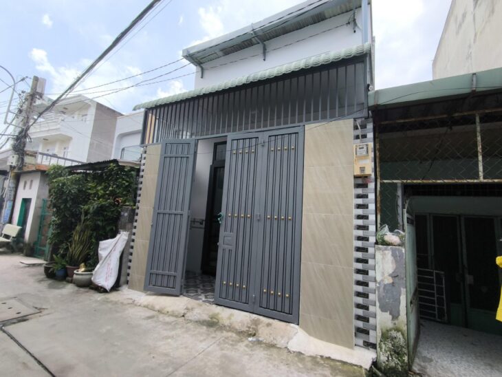 BÁN NHÀ MỸ HOÀ 1 HOT NHẤT TRUNG CHÁNH HÓC MÔN – GIÁ CHỈ 2.85 Tỷ – SHR HẺM Ô TÔ THÔNG. LH 0326507188