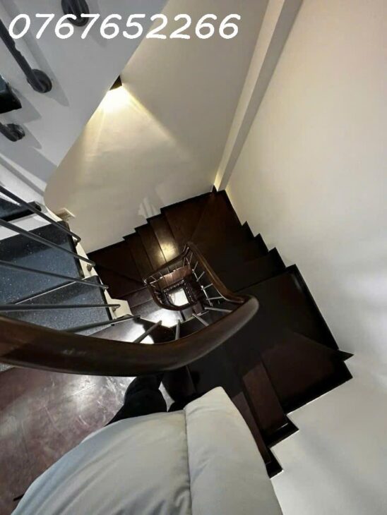 CƠ HỘI ĐẦU TƯ VÀNG TẠI ĐỐNG ĐA 9.5 tỷ – 6 tầng – 31m² – Ngõ phố Láng