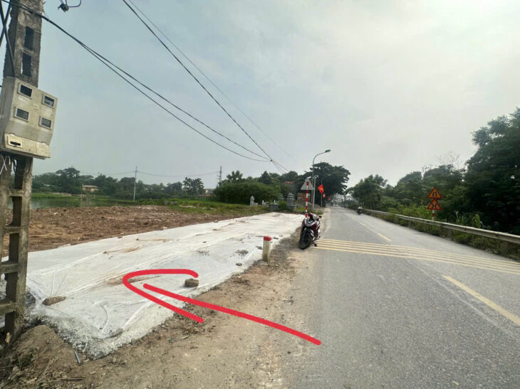 Cần bán lô đất đấu giá Cánh Gà Láng Gạo ,Tân Ước ,Thanh Oai .Vị trí đắc địa nằm trên trục đường 429