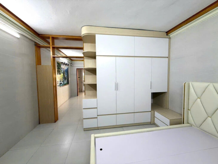 Bán nhanh tập thể Mai Dịch, Cầu Giấy tầng 1, nhà đẹp mới sửa, ô tô xe máy đỗ thoái mái