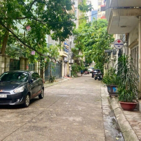 Phân lô Văn Cao – ô tô vào nhà – khu VIP – ở sướng – 66m chỉ 18.x tỷ Phân lô Văn Cao – ô tô vào nhà – khu VIP – ở sướng – 66m chỉ 18.x tỷ