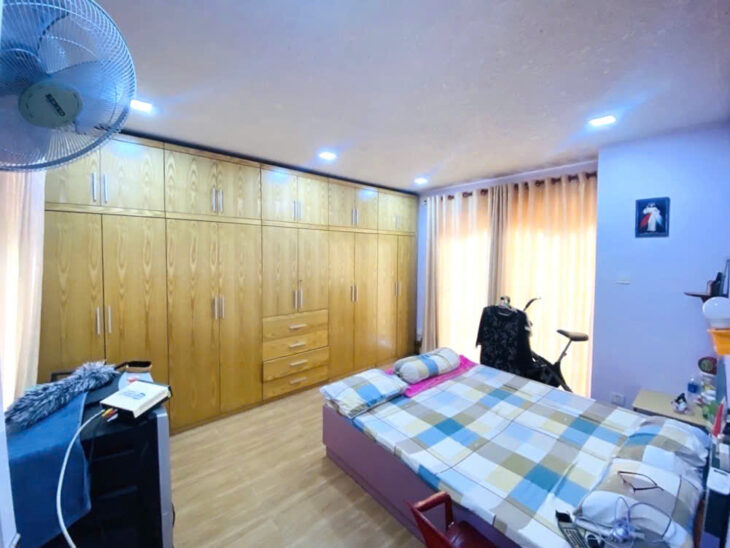 Nhà MỘT SẸC, CÁCH HXH 1 CĂN, dtsd 66m2, 3 tầng kiêng cố, 3pn, giá chỉ 2.9ty.