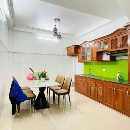 CHÍNH CHỦ CẦN BÁN NHÀ THƯỢNG THANH- LONG BIÊN, DIỆN TÍCH 43M, 4 TẦNG. TẶNG FULL NỘI THẤT GIÁ 6.15