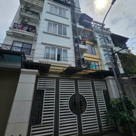 NHÀ MỚI- ĐẸP PHỐ BÁT KHỐI – LONG BIÊN 95M2, 6 TẦNG, 15.5 TỶ.Ô TÔ QUA NHÀ.