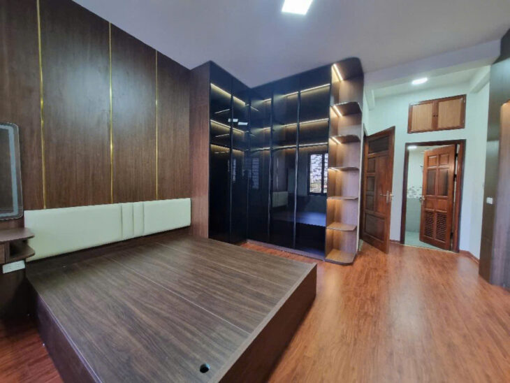 BÁN NHÀ – NGỌC THUỴ – LONG BIÊN. 45M x 4 TẦNG – GIÁ NHỈNH 6 TỶ NHÀ ĐẸP- XÂY CHẮC CHẮN – FULL NỘI