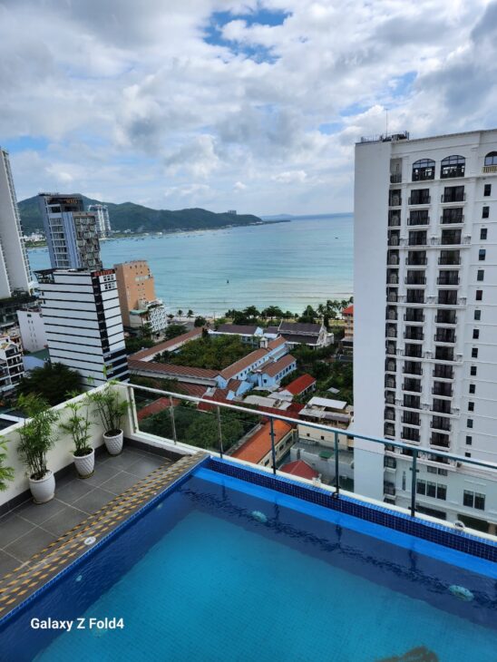 Chính chủ bán khách sạn 4 sao view biển 66 phòng full nội thất hoạt động tốt ở Vĩnh Hải Nha trnag