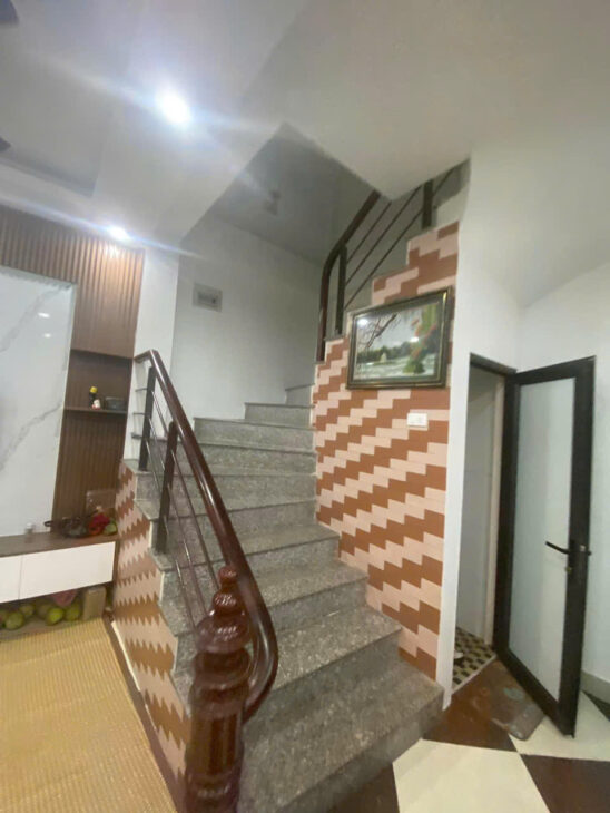 NHÀ ĐẸP – DÂN XÂY CHẮC CHẮN – CÁCH 1 NHÀ RA ĐƯỜNG Ô TÔ TRÁNH – GẦN TT CÔNG AN ĐA SỸ