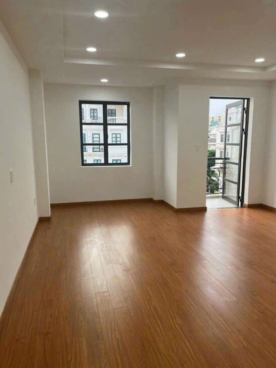 cho thuê nguyên căn đường Lê Văn Thịnh,Bình Trưng Tây,Quận 2 giá 14 triệu.