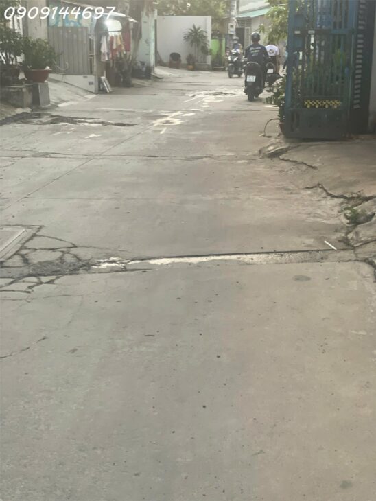 Nhà 2 tầng 1 sẹc đường HIỆP THÀNH 43, phường Hiệp Thành, Q12, dt 60m2 (4,1mx15m) Đường 12m thông