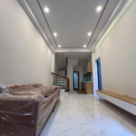 SIÊU GIẢM DUY NHẤT HÔM NAY -NHÀ ĐẸP LONG BIÊN NGOC GẦN Ô TÔ DT 32M THỰC TẾ 42M GIÁ NHỈNH 6 TỶ