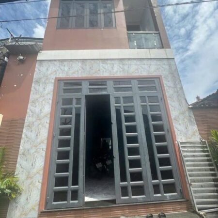 Nhà 3 tầng 1/ đường NGUYỄN VĂN QUÁ, phường ĐÔNG HƯNG THUẬN, Q12, dt 60m2 (5,8m/6,5mx10,5m) Hẻm xe Nhà 3 tầng 1/ đường NGUYỄN VĂN QUÁ, phường ĐÔNG HƯNG THUẬN, Q12, dt 60m2 (5,8m/6,5mx10,5m) Hẻm xe
