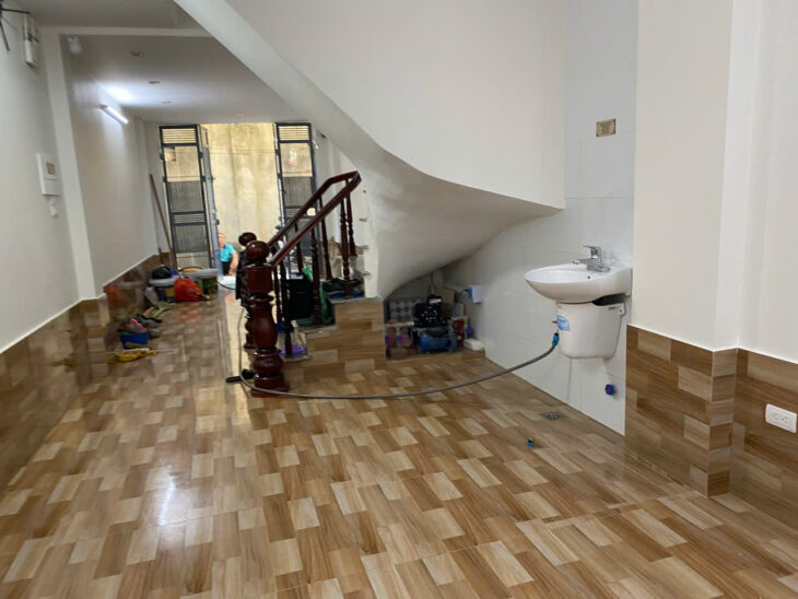 Bán nhà Bé 5 tầng 39m2 7,8tỷ ngõ 294 Dương Văn Bé, Vĩnh Tuy, HBT, HN