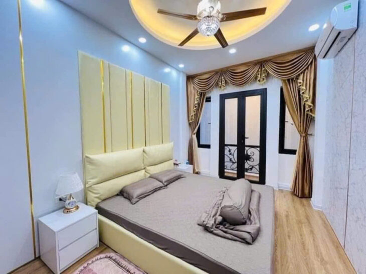 HIẾM – NHÀ NGỌC THUỴ – LONG BIÊN. 10M RA Ô TÔ TRÁNH – NHÀ ĐẸP – FULL NỘI THẤT – KHU VỰC NHIỀU KHÁCH