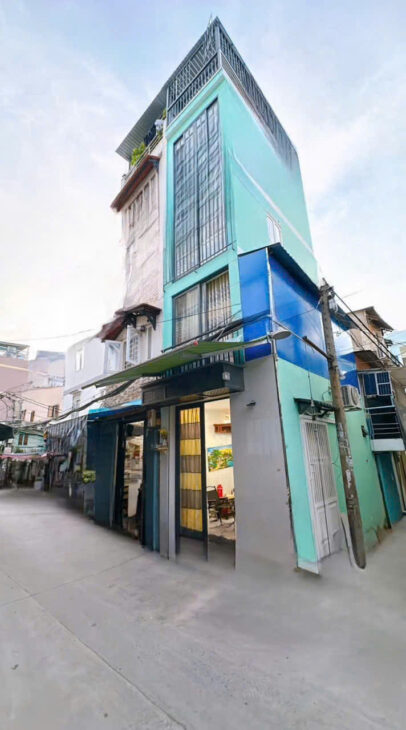 XE HƠI NGAY NHÀ ĐÚC XÂY MỚI 5 TẤM DƯỚI 3 TỶ