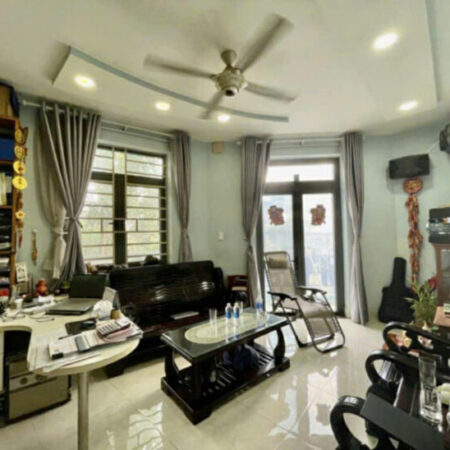 Bán nhà mặt tiền đường Man Thiện Trung Tâm Quận 9, TP HCM