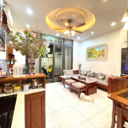 NHÀ DÂN XÂY CỰC CHẮC CHẮN – NGỌC THUỴ 5 _36M FULL NỘI THẤT – GIÁ 6TỶ8- NGÕ OTO ĐỖ CỬA