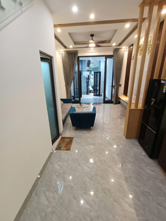 Nhà 60m, ra đường Lê Duẩn rất gần, Trung tâm mua sắm của Đà Nẵng, giá 3 tỷ 050