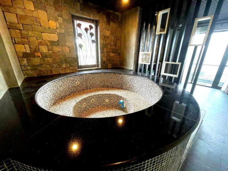 BÁN NHÀ RIENG PHỐ NGỌC THỤY- LONG BIÊN 56M2, 4 TẦNG, MT 5.2M, 6 TỶ.