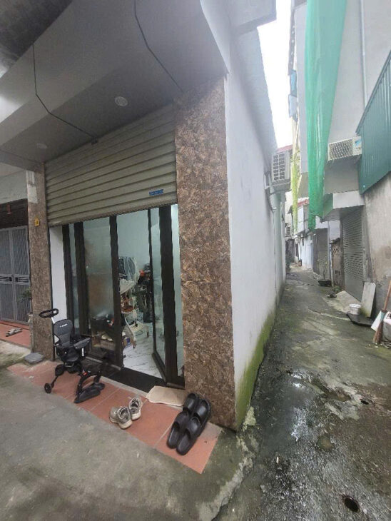 BÁN NHÀ LÔ GÓC NGUYỄN VĂN CỪ- LONG BIÊN. DIỆN TÍCH 48M, MẶT TIỀN 3.8M. 2 MẶT THOÁNG, GIÁ 3.5 TỶ