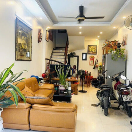 HIẾM – SIÊU PHẨM – NHÀ NGỌC THUỴ – 38M x 5 TẦNG – GIÁ NHỈNH 8 TỶ NGÕ Ô TÔ 7 CHỖ – NỘI THẤT ĐẸP MÊ