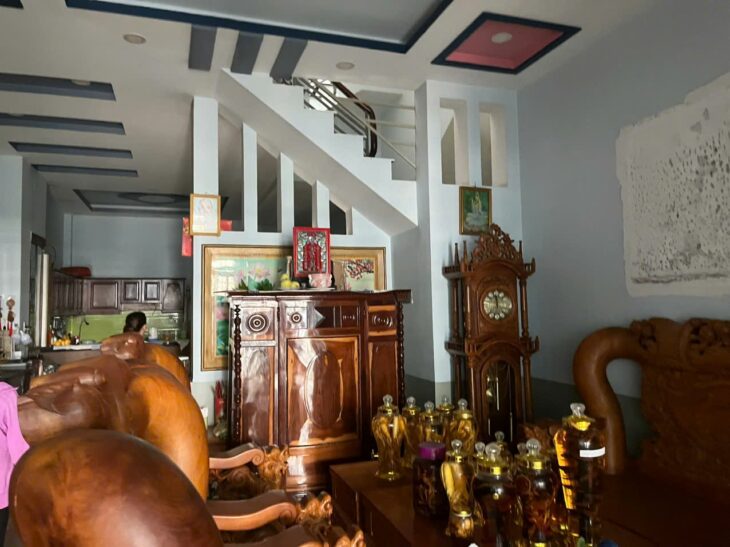 BÁN NHÀ DT: 157M2, 3 TẦNG 4 PN ĐẸP KHU PHÂN LÔ ĐƯỜNG 10M VỈA HÈ – 50M PHAN VĂN HỚN, CHỢ XUÂN THỚI