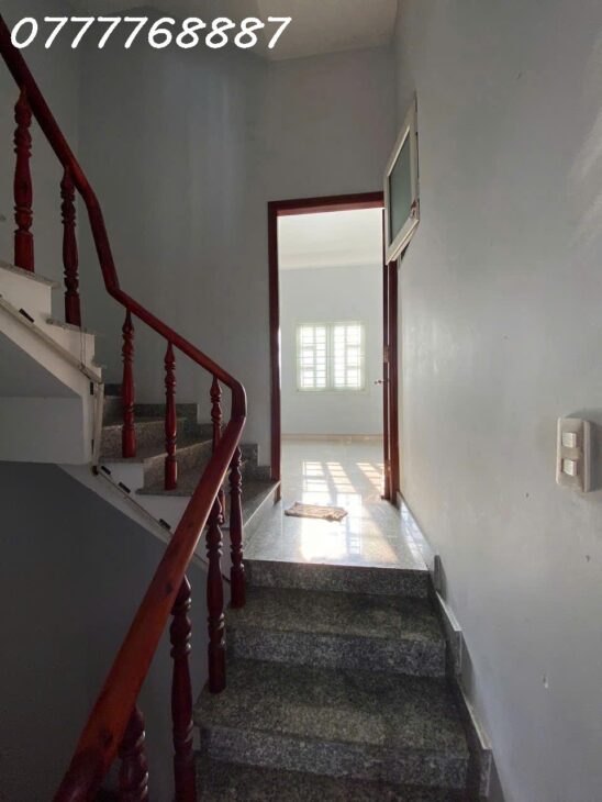 Bán nhà MT đường kinh doanh sầm uất Gò Vấp, DT 105m2