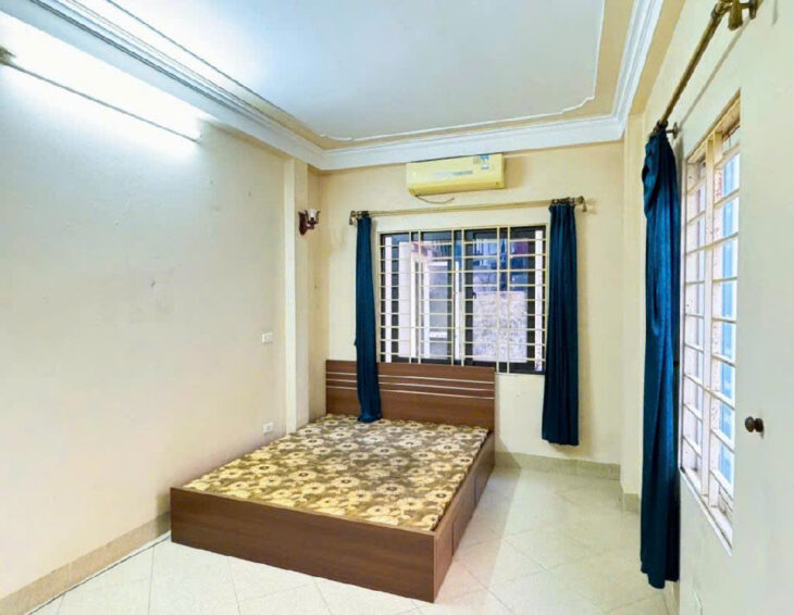 ????????????ĐỐNG ĐA- HIẾM- HƠN 5 TỶ- NHÀ ĐẸP- DÂN XÂY – 3 MẶT THOÁNG – 3 NGỦ KHÉP KÍN !!! ????Trung Phụng