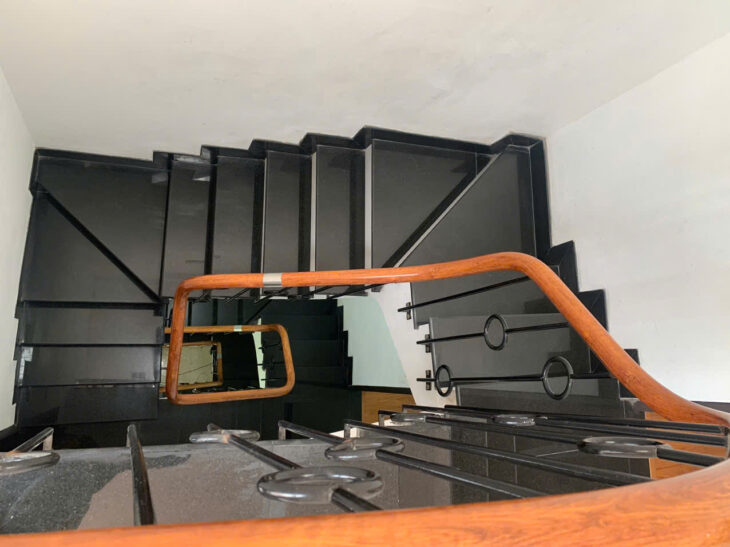 Bán nhà dân xây phố Vũ Xuân Thiều diện tích 31m4 tầng giá hơn 3 tỷ