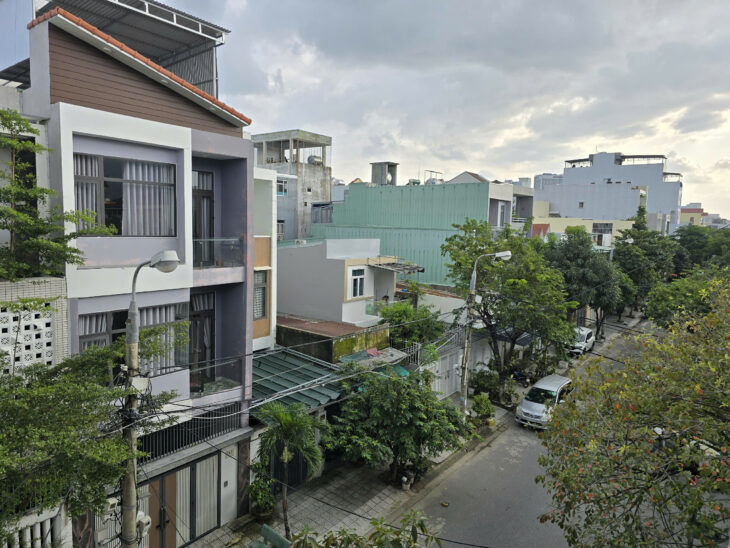 CHO THUÊ NHÀ 3 TẦNG 5 PHÒNG NGŨ -THẾ LỮ -SƠN TRÀ -GIÁ 26 TRIỆU/ THÁNG