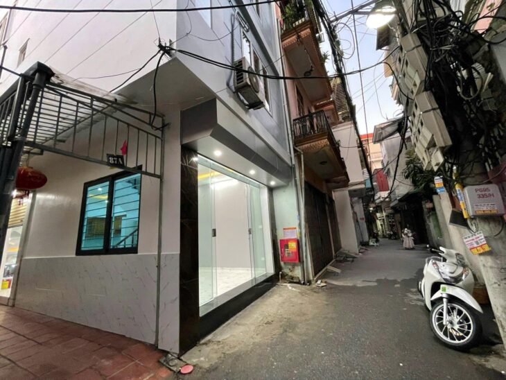 Bán nhà phố Cầu Đơ, 50m2 x 4T,MT4m,lô góc,ngõ thông, ba gác tránh,ô tô dừng đỗ . Giá 8.4 tỷ