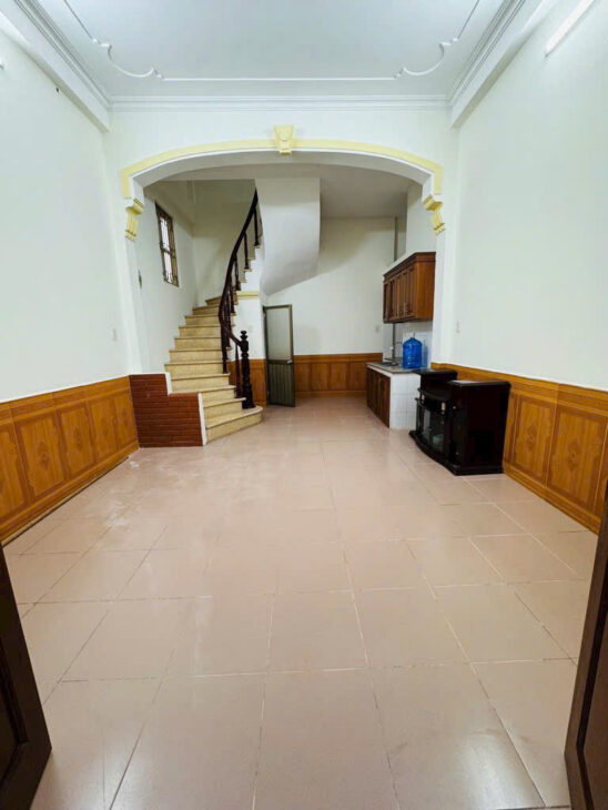 Hoàng Quốc Việt PHÂN LÔ 2 THOÁNG Ô TÔ GẦN PHỐ 45m2x4T 13 TỶ