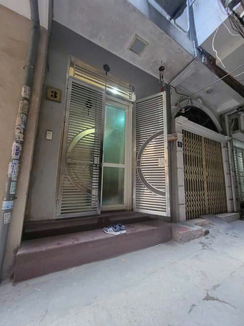 CHÍNH CHỦ BÁN ĐỘI CẤN – BA ĐÌNH – 31M2 X 5T – 6 TỶ – GẦN PHỐ – NGÕ Ô TÔ LÙI