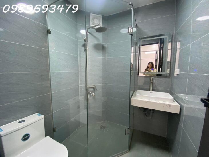 Một căn duy nhất đường Láng, Đống Đa, Ở đằng cấp, tặng 100% nội thất, 40m, 4t, giá 6.25 tỷ.