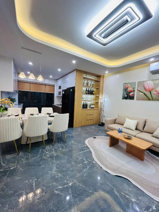 Bán nhà Đẹp – Mới – Nguyễn Sơn 6 Tầng– Thang Máy – Ôtô đỗ cửa -Thoáng nhỉnh 10 tỷ ( Thương lượng)