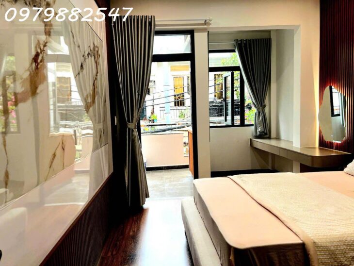 Bán nhà đẹp Bình Thạnh – 1 sẹc hẻm xe hơi XVNT- gần ngã tư Hàng Xanh – 50m2 – Giá : 8.9 tỷ