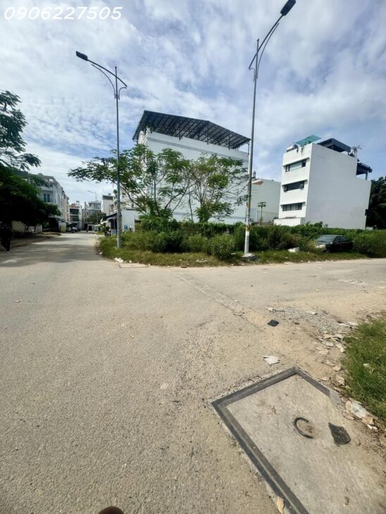 CƠ HỘI SỞ LÔ ĐẤT GÓC 2 MẶT TIỀN ĐƯỜNG XE HƠI TẠI QUẬN 2