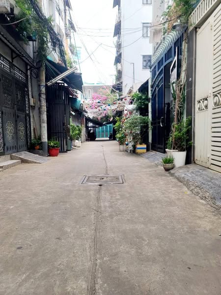 Bán nhà Quận 10 ( Hàng hiếm) -Tô Hiến Thành – HXH – 90m2 ( 6,5x13m) 4 tầng – Chỉ hơn 11 tỷ