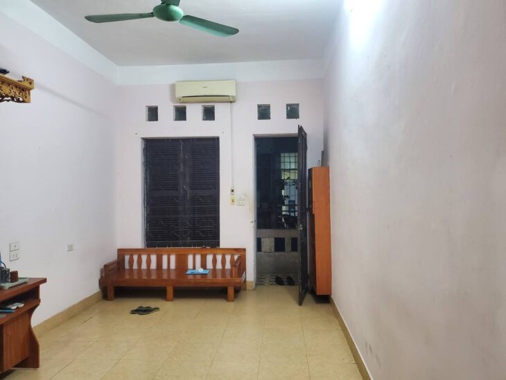 Bán nhà Kiến Hưng giá 1.95 tỷ, diện tích 70m2, tầng 2, 1N
