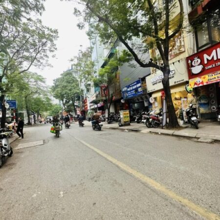 ???? Nhà Mặt Phố VIP Chùa Láng, 80m2 7T, MT 3.6m, Ô chờ Thang Máy, Siêu KD, Chỉ 39.8 Tỷ ????