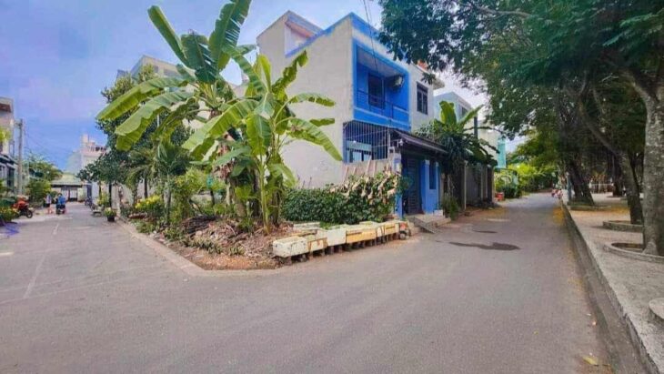 2 tỷ $$$, MT hxh , Đường số9 , giáp TTtp. thủ đức , Đầy đủ tiện ích DT 5052