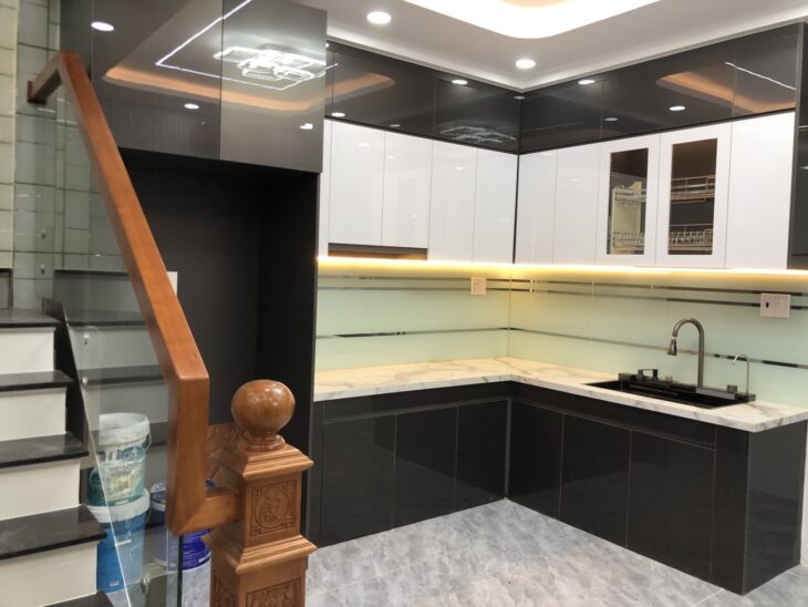 Nhà tiện xây mới hẻm xe hơi 6m, sổ vuông vức,Lạc Long Quân, Tân Bình, ngang 5.2m, 5 tầng, 6,2 Tỷ Tl