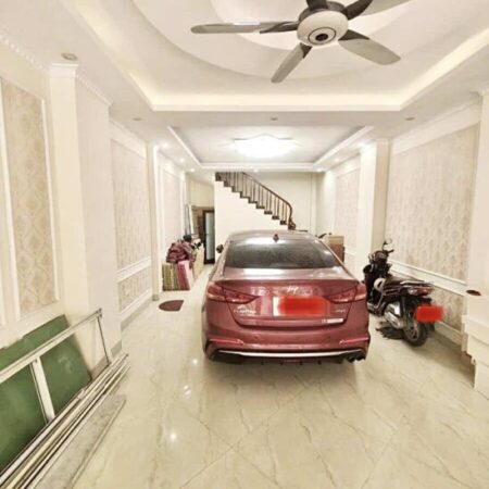 Dừng đây thôi! Chính chủ bán nhà Nguyễn Văn Cừ, gần cầu Chương Dương, gara, 50m2, 13.1 tỷ