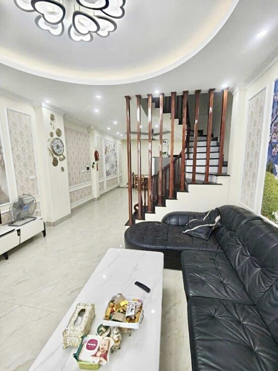 Dừng đây thôi! Chính chủ bán nhà Nguyễn Văn Cừ, gần cầu Chương Dương, gara, 50m2, 13.1 tỷ