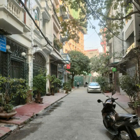 Bán nhà Phùng Chí Kiên, DT55m², 4 tầng – Phân lô Quân Đội – Ôtô – Vỉa hè – Nhà Dân xây, ở ngay.